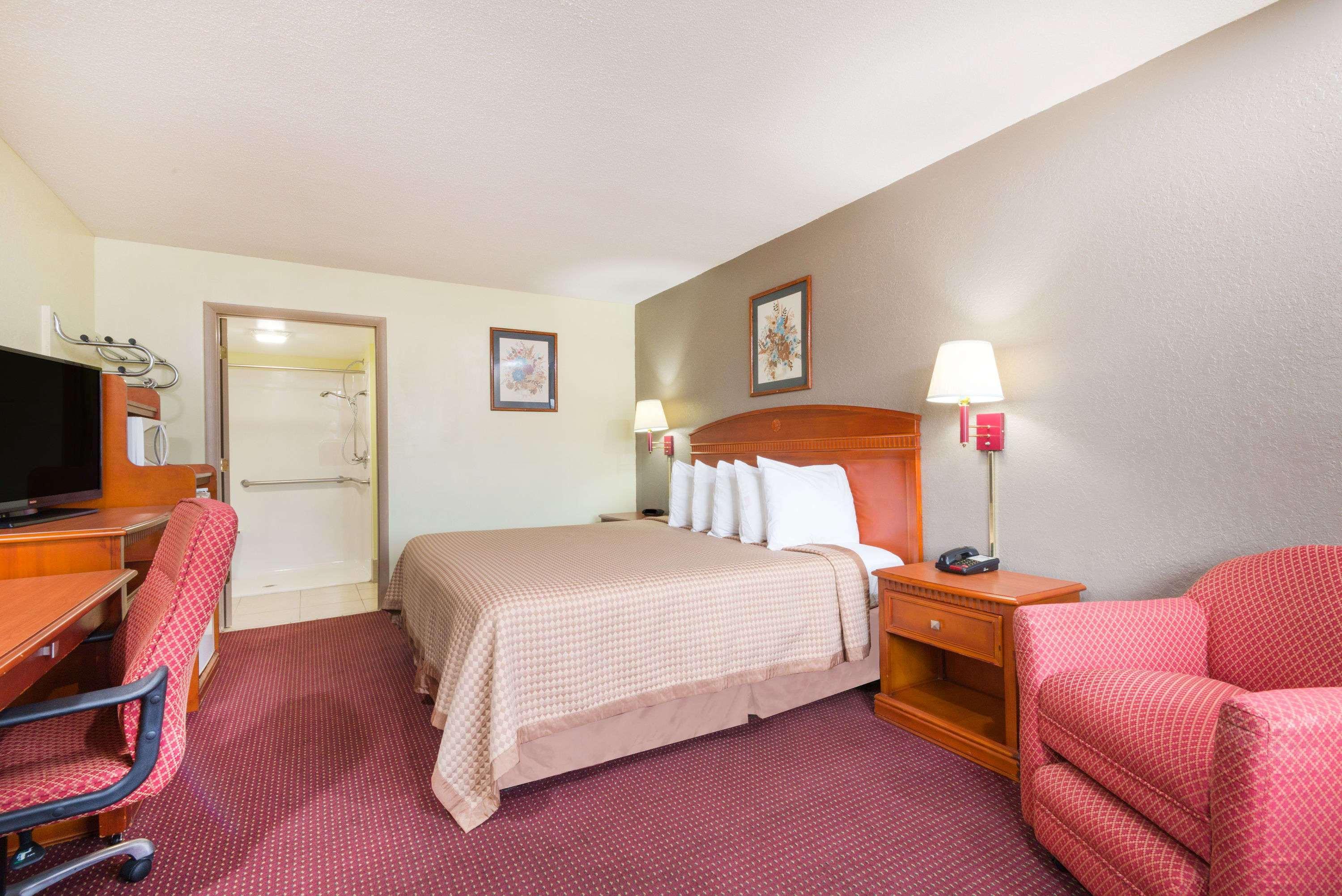 Days Inn By Wyndham Paintsville Zewnętrze zdjęcie