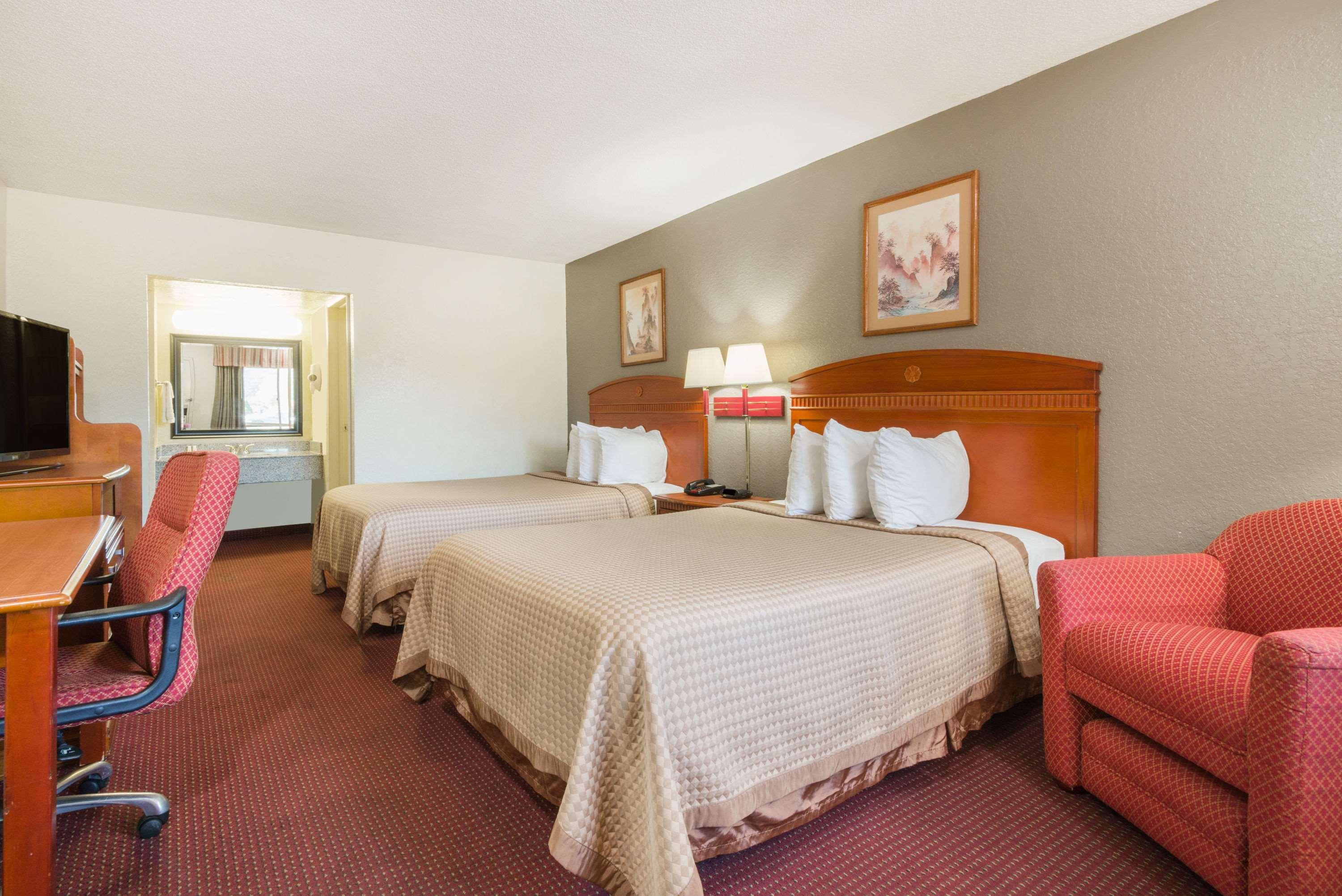 Days Inn By Wyndham Paintsville Zewnętrze zdjęcie